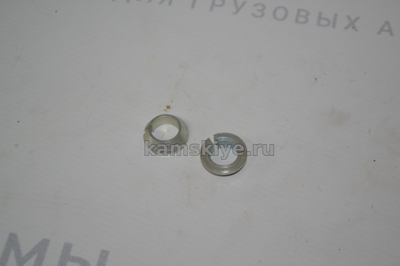 Втулка разжимная шпильки полуоси Ф16